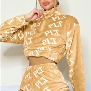 PLT Repeat Print Fleece Zipup Cropped Sweater